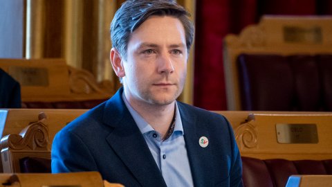 – Det vil overraske meg om regjeringen ikke foreslår å fjerne minstestraffen